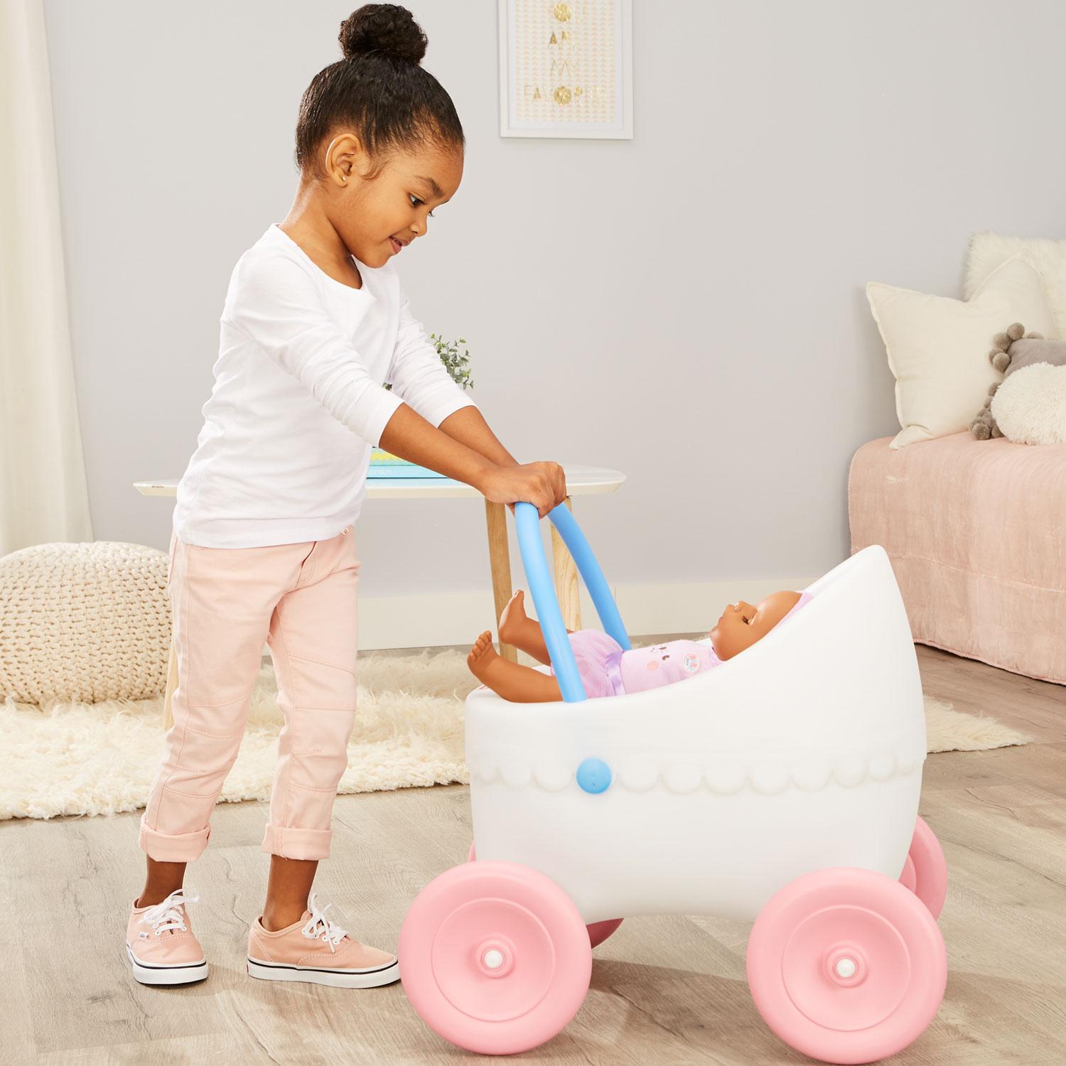 Classic Doll Buggy - Image 4